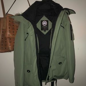 Canada goose coat !